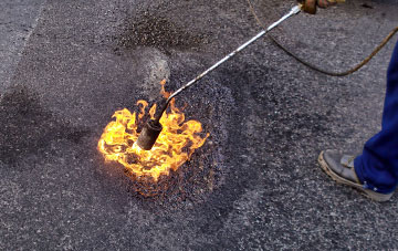 Trefdraeth flat roofing repairs